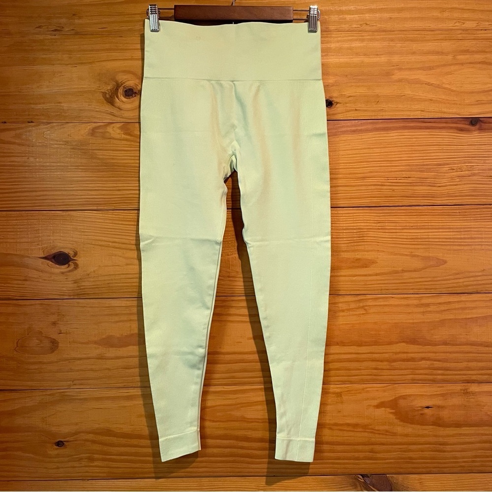 SET Active x Madelyn Cline Sculptflex Power Leggings Martini Green Large L - Picture 2 of 10